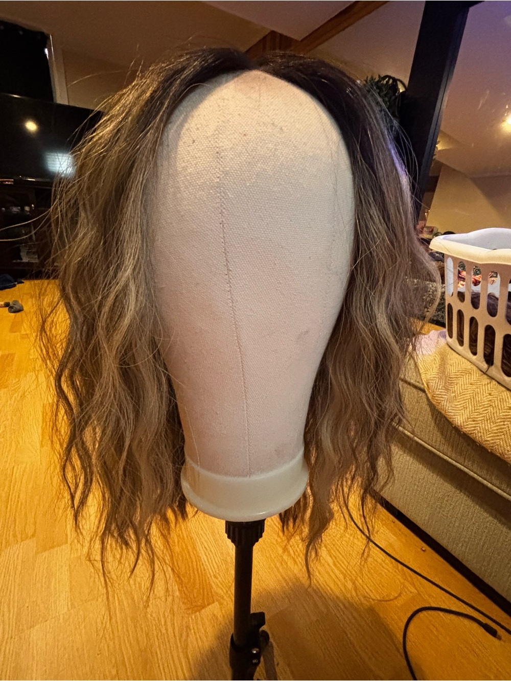 NELS Luxury Tousled Wavy Synthetic Wig in Light Brown with Dark Roots